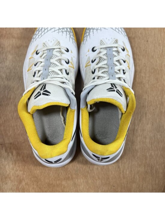 Nike Zoom Kobe Venomenon 4 White University Gold Men Size 9